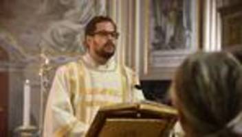 Kirchenpersonalien: Bistum Dresden-Meißen lädt zur Priesterweihe