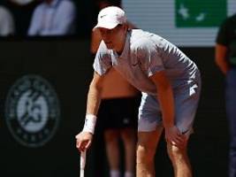 boris becker sieht kopfproblem: die gletscher-schmelze des jannik sinner erregt italien