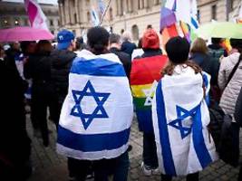 Vorstoß aus Hessen: Leugnung von Israels Existenzrecht künftig strafbar? Gutachten weckt Zweifel