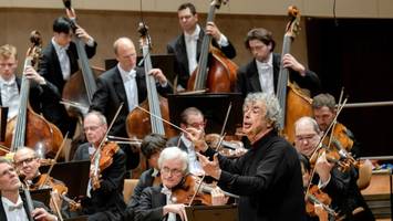 Philharmoniker: Bychkovs langer Atem trifft auf Ólafssons Scharfsinn