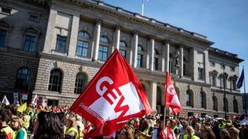 Arbeitsgericht kippt Streik-Verbot in Berliner Kitas
