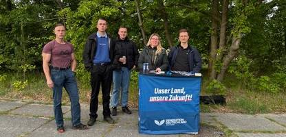 Hoyerswerda: AfD-Nachwuchs wirbt frühmorgens vor Schule