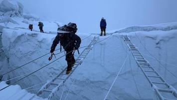 Mount Everest: US-Läufer bricht Rekord – doch Experten äußern Kritik