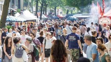 Prügelattacke auf Schanzenfest: Gruppe greift zwei Männer in Israel-Shirts an