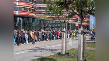 Schienenersatz-Chaos im Mai: Harte Kritik von Abgeordneten und Experten
