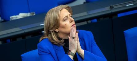 Von Amts wegen zuständig, von Herzen dagegen: Bärbel Bas und die Sozialreformen