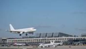 Flugverkehr: Drohnen-Alarm: Flüge von München nach Stuttgart umgeleitet