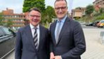 Parteitag der Hessen-CDU: Rhein und Spahn stellen sich demonstrativ hinter Merz
