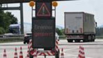 Protest gegen Verkehrsflut: Protest legt Brenner lahm – Lkw müssen an Grenze umkehren