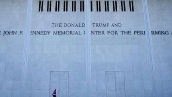 demütigung für trump: sein name muss vom kennedy-center getilgt werden