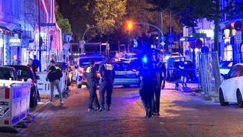 Schuss im Schanzenviertel aus nächster Nähe: Das falsche Opfer bricht zusammen