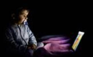bildschirmzeit von kindern: sind bildschirme wirklich so schlimm für kleinkinder?