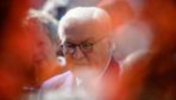 gesellschaftliches engagement: steinmeier will grundgesetz-geburtstag jährlich mit »ehrentag« feiern