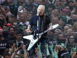 Bühnenbau macht's möglich: Rekord: Metallica spielen vor 94.000 Fans im Olympiastadion