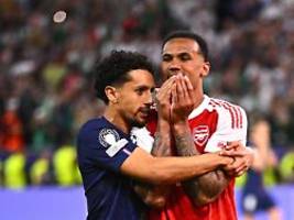 eine umarmung geht um die welt: faire geste nach elfer-drama begeistert sogar arsenal