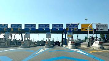 Stau in Italien? Autofahrer bekommen dafür künftig Geld zurück