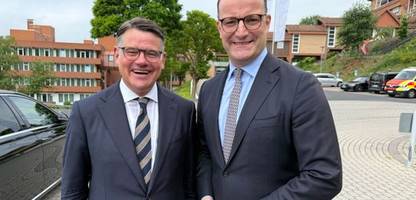 Boris Rhein und Jens Spahn stellen sich demonstrativ hinter Friedrich Merz