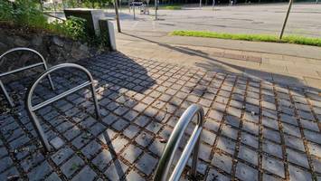 Neue Fahrradständer: Aber wer soll hier seinen Drahtesel abstellen?