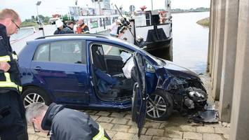 Schwerer Unfall an der Fähre Zollenspieker