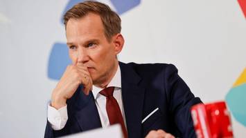 Zigaretten, Vapes & Co. – Streeck fordert „spürbar steigende“ Preise