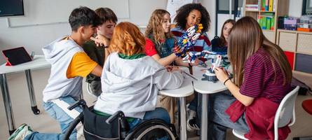 „Ohne Schulbegleitung ist es die Hölle“: Warum Silvan eine individuelle Hilfe im Unterricht braucht