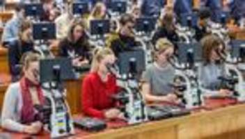 bafög-reform: regierungssprecher verweist bei bafög auf finanzierungsvorbehalt