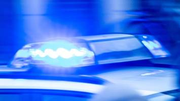 Schwerer Unfall zwischen Radfahrern – Mann bricht sich Arme und verliert Zahn