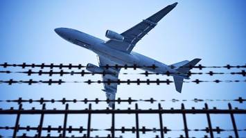 EU macht Weg für Abschiebezentren in Drittstaaten frei