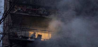 ukraine-krieg: viele menschen nach russischen angriffen verletzt