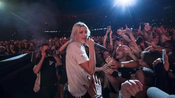 Linkin Park in Hamburg: Sängerin Emily Armstrong ist mehr als nur „die Neue“