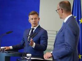 Bei Treffen mit Merz: Magyar wütet gegen seinen Staatspräsidenten - und will Einigung mit Selenskyj
