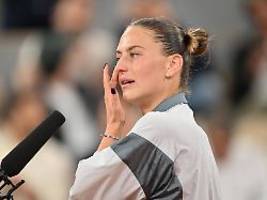 Im Halbfinale gegen eine Russin: Tennisprofi widmet Sieg unter Tränen und tosendem Beifall der Ukraine