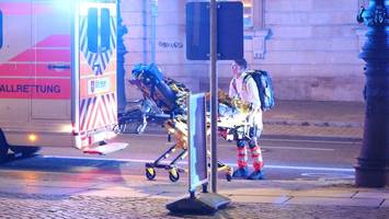 Tödliche Messerattacke am Humboldt Forum: Video zeigt plötzliche Eskalation