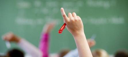 Schlug eine Lehrkraft im Donau-Ries-Kreis einen Schüler? So reagiert die Politik