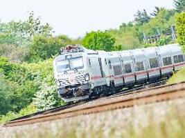Im Minutenbereich: Bahnstrecke Berlin - Hamburg ab Mitte Juni befahrbar, aber langsamer