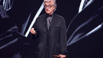 Streit um Nacktszene: Wenders zieht Film zurück