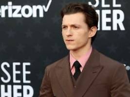 einfach zu viel getrunken: rausch-beichte von spider-man-darsteller tom holland