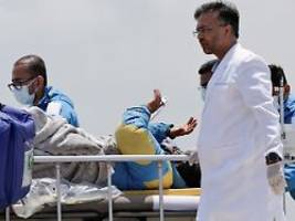 Er kroch den Berg hinunter: Totgeglaubter Sherpa vom Mount Everest lebt