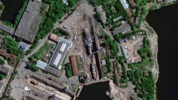 Drohnenangriff auf Korvette – Satellitenbilder zeigen Debakel für Putin