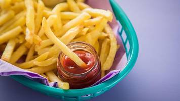 keine mini-ketchup-tütchen mehr im restaurant: eu will plastikmüll bekämpfen