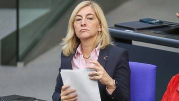 mit diesen sparplänen will warken die pflegeversicherung retten