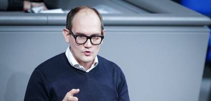 Grüne und Linke warnen bei Pflegereform vor schweren Belastungen für Bürger