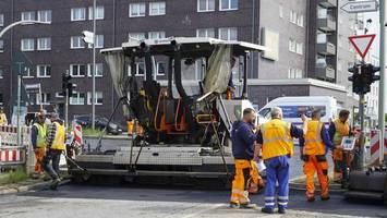 wochenlange bauarbeiten auf wichtiger verkehrsader in hamburgs osten