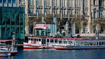 schifffahrt auf der alster: fahrten sind teurer und ausgedünnt