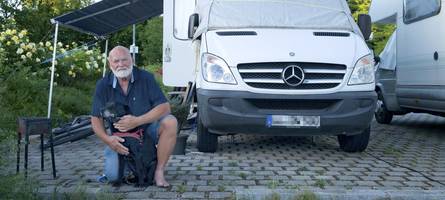 dauercamper bekommt hausverbot auf der waitzinger wiese: die traurige geschichte von wolfgang vogl