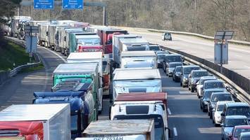 14 Kilometer Stau verursacht: Elbtunnel-Blockiererin vor Gericht