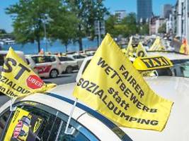 Mindestpreise für Uber & Co.?: Taxi und Mietwagen gehören zusammen