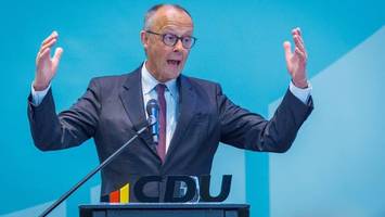 Kanzler Merz setzt auf umstrittenes Merkel-Zitat: „Wir schaffen das“