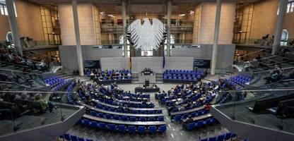 rente: vier jahre bundestag entsprechen 28 jahren von durchschnittsverdienern