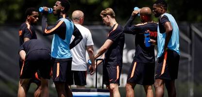 wm 2026: fans dürfen nun doch wasserflaschen mit in stadien nehmen